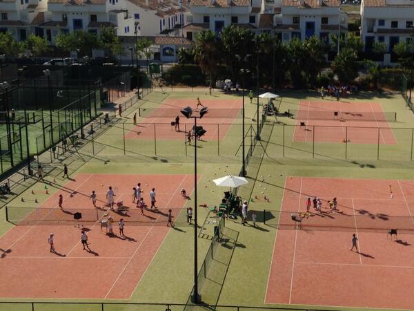 NuevaAlcantara's tweet photo. We are TENNIS!!! Stage Verano 2013!!! http://t.co/CpLaDmwe45
