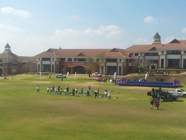 kfly69's tweet image. Happy Birthday Mandela....A true insparation to us all and thank you for everything u have done #Madiba