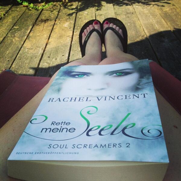 Und weiter geht's mit Soul Screamers 2! Wenn jemand den 3. Band abzugeben hat, kann sich gerne bei mir melden.