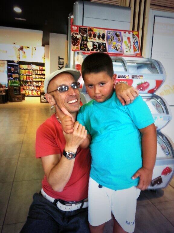 3Talegos tweet picture