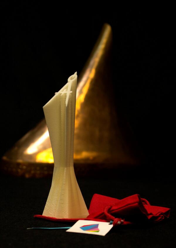 designcouncil's tweet photo. Very atmospheric! RT @StageOneLtd: 3D printed memento from #Beyond2012 with Olympic Cauldron petal prototype behind http://t.co/b6yfO4NK5J