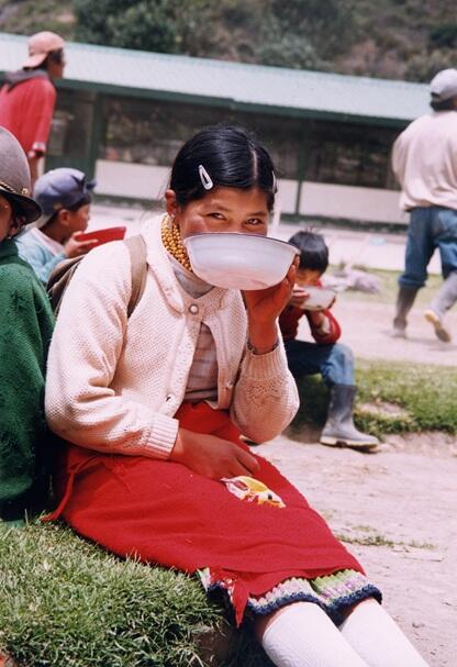 WFP_es's tweet photo. 1 de cada 8 personas en el mundo se iran dormir con #hambre esta noche. Más datos:
http://t.co/zNwpdmWRkP http://t.co/JcxXIwnPOQ