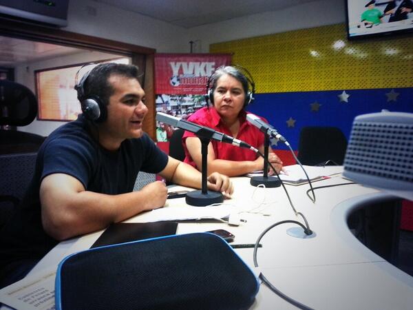 GATOVARGAS's tweet photo. @fmarinalvarez informa como funciona la dirección de atención al triunfador de la Misión Sucre. @Sucrehavuelto http://t.co/jIAh6tAyuy