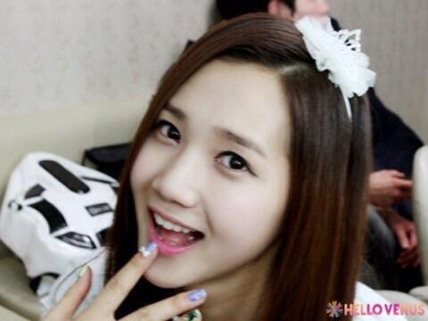 uri_twinkle's tweet photo. ユアラちゃんユナにそっくり http://t.co/7kNmz4Q6LU