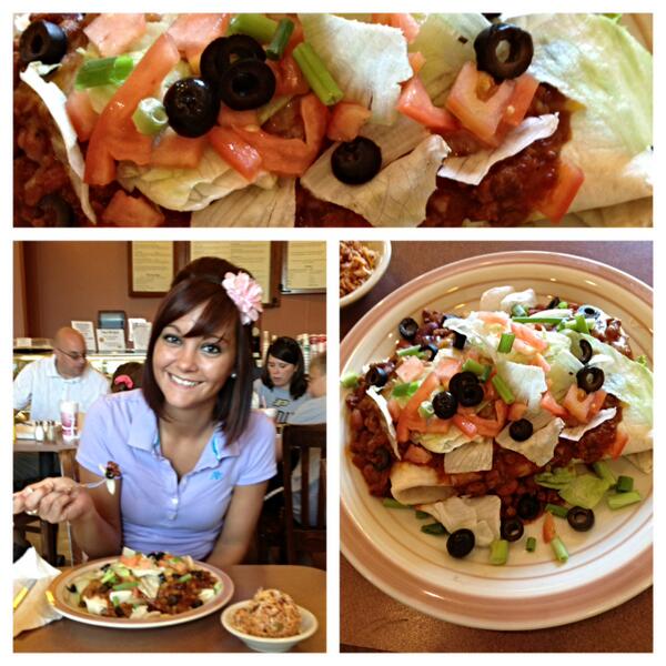 ConcannonsCafe's tweet photo. Yummy!! Today-Sunday we are having SUPER BURRITOS! Very good!! Try one today! :) http://t.co/bgqMHgfICW