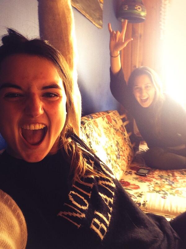 Jesuvial's tweet photo. SE VIENE OTRO CONCERT XD XD XD 👏👏👏 @JoseCariola @RosarioGaete1 http://t.co/iwHcBp1VqI