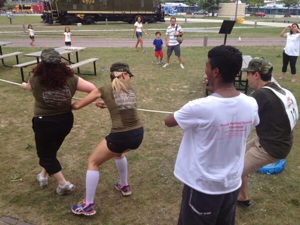 Ryan_Design's tweet image. Tuggin it!!!  #bildr4h2013