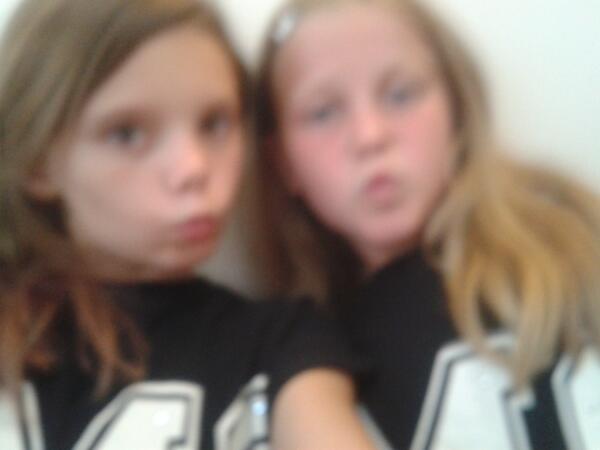 DirectionerEG's tweet image. Me and my bff