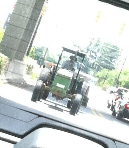 theKidd100's tweet photo. #bamatraffic lol http://t.co/dOgXkSglyY