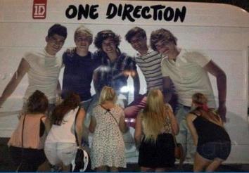 zaynlobos tweet picture