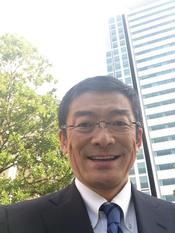 Hajime Yamazaki 山崎元 A Twitteren 今日の自撮り 背景は楽天タワーです Http T Co Fayinszd1l