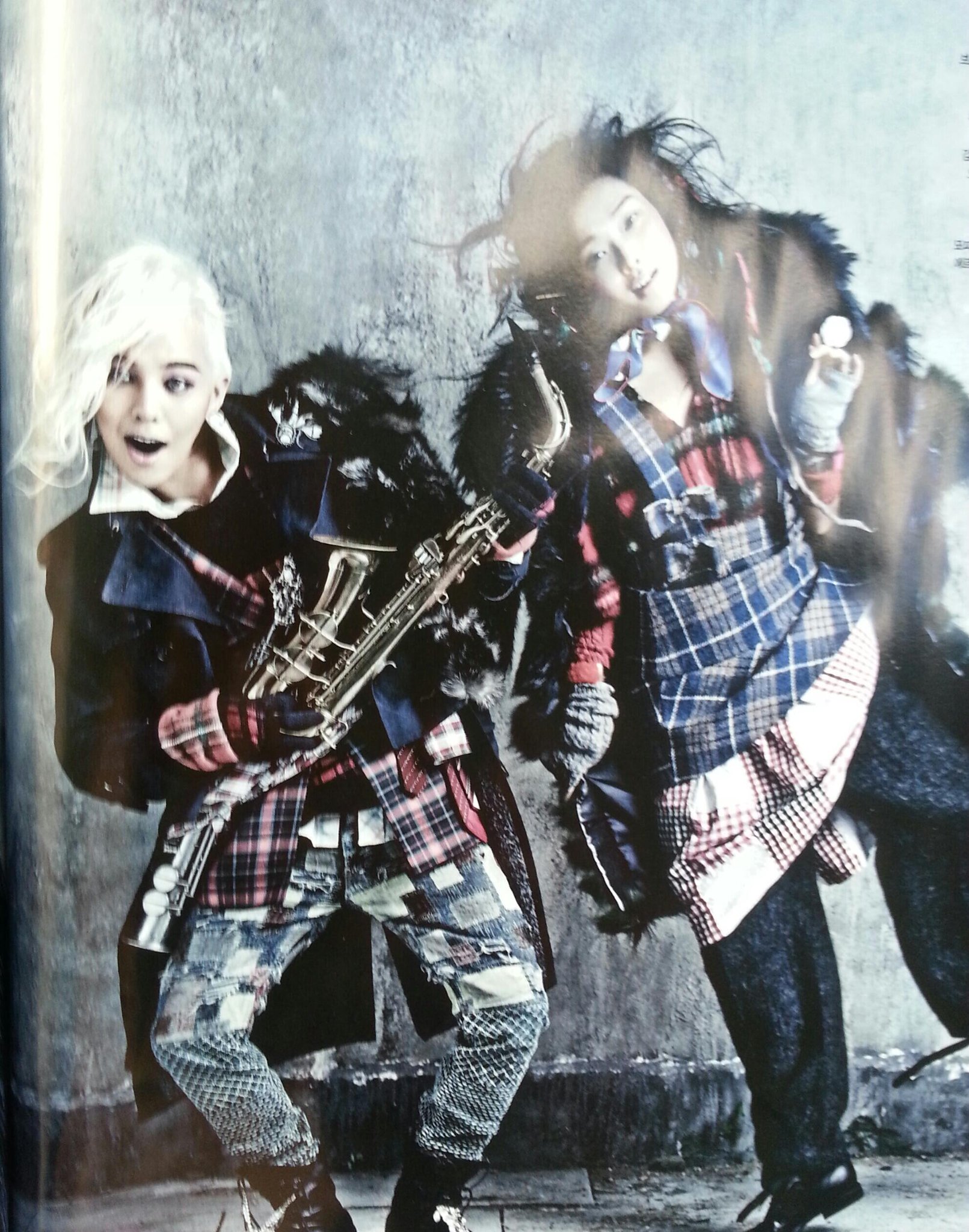 BPho_fCCIAIa_tg.jpg:large