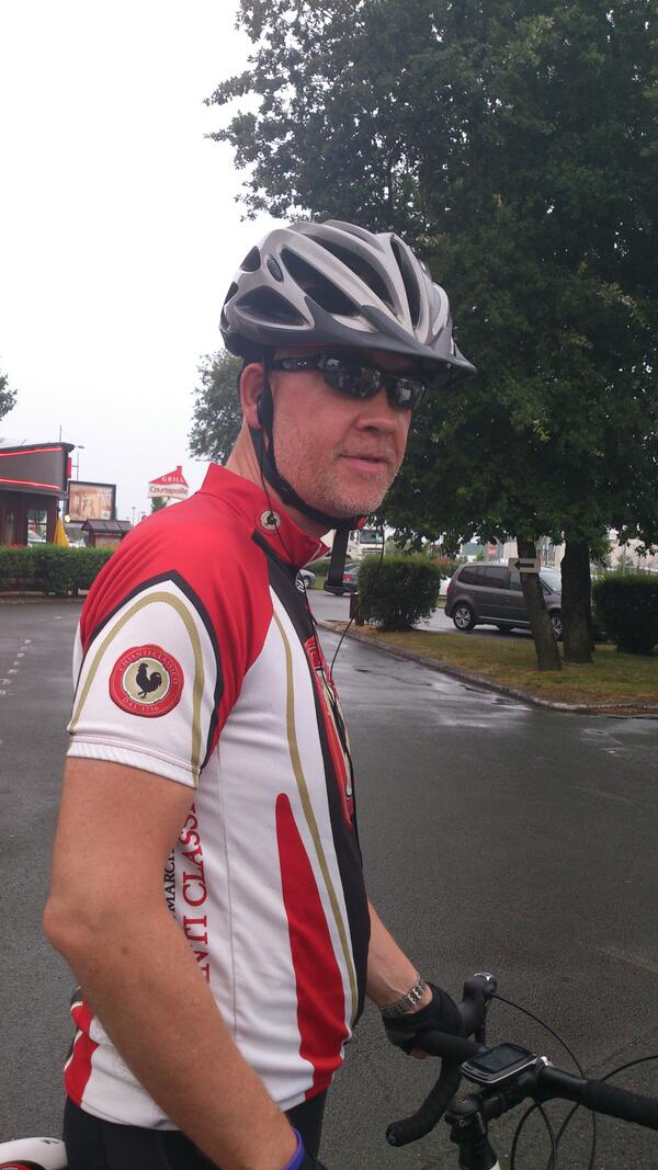 ignitionkey's tweet photo. @kategoldring @ryangrint boiling sun replaced with pouring rain - but still pedalling on! http://t.co/Lph5uSv1l7