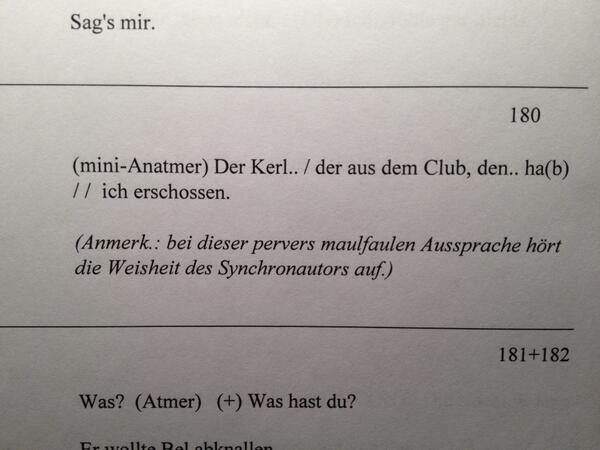 ozanuenal's tweet photo. ich liebe anmerkungen wie diese in dialogbüchern!!! :D http://t.co/xVuUp8zdzn