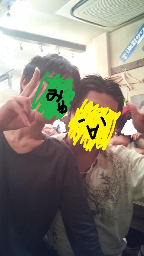 詩人 5 8 ドン キホーテ コラボtシャツ販売 そういえばニコパニ大阪のとき詩人 みゅさんで写真撮ったんですわあ みゅさんは私のひざの上でした 緑がみゅさんねｗ Http T Co Ndhfsni1eh