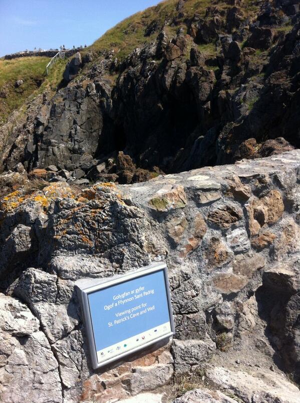 jscnwy's tweet photo. @GeoMonGeopark, viewing point for St Patricks cave http://t.co/AQvGd4OwgU