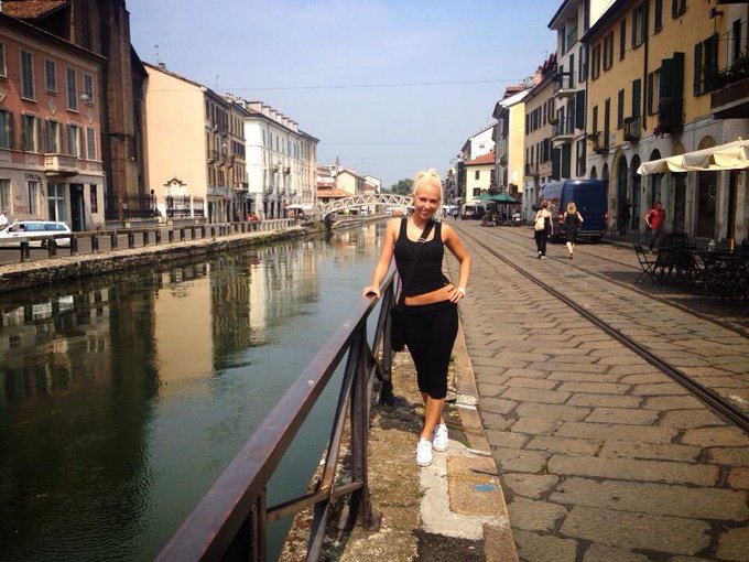 In the streets of Milan, tomorrow shooting with Caroline de Jaie for http://t.co/LeirSG4KFi :) http://t<a href="/tag/happy"class="tags"><span>#happy</span></a><a href="/tag/lovelife"class="tags"><span>#lovelife</span></a><a href="/tag/makeupbycarla"class="tags"><span>#makeupbycarla</span></a><a href="/tag/anotherofmyj"class="tags"><span>#anotherofmyj</span></a>