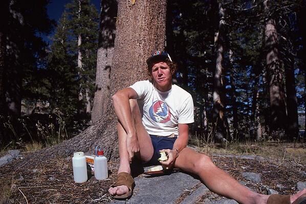 SI Vault on X: Bill Walton decked out in a Grateful Dead T-shirt and hat  while on a hiking trip in 1978:  / X