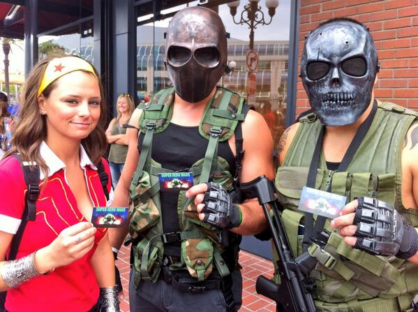 YaAppz's tweet photo. #TGiF More action and great #SDCC fans supporting @SuperHeroWars ! #YaAppz http://t.co/6k0YAW2VtS