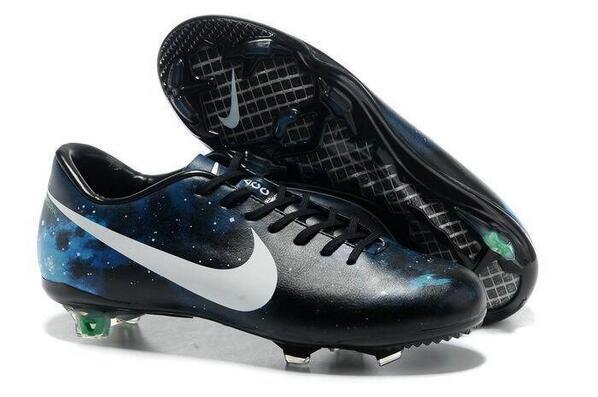 Twitter 上的 Motivaciones Fútbol：""Nike Mercurial Vapor IX Galaxy", Los nuevos botines de Cristiano Ronaldo para la temporada 2013-2014: http://t.co/TyJqseCN0p" / Twitter