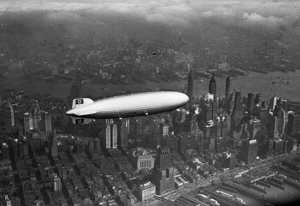 HistoryInBW's tweet photo. No Ticket!!! (Guess the movie:))   #Hindenburg over NY.  #History #Photography http://t.co/dFNpwVUicc