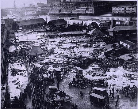 HistoryInBW's tweet photo. This is what happens when over a mil gallons of Molasses spills.  (1919) #BostonMolassesDisaster #History http://t.co/hDuTQM8pIb