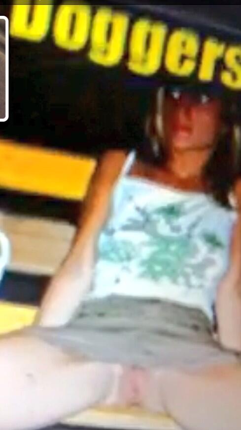 JakeLeeNot's tweet image. I want to sign up for dogging now!