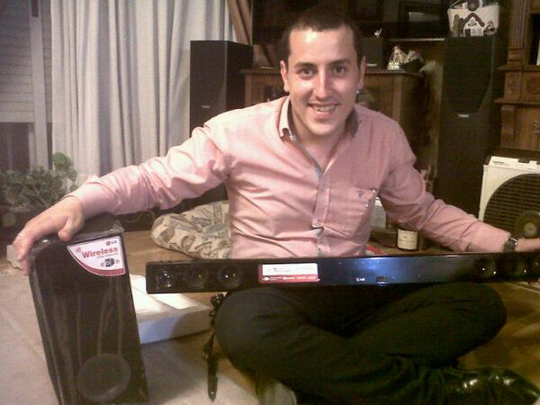 Dover_Foz's tweet photo. @PalomaPedrero 6 añitos... :) LG BLUETOOTH USB 3D OPTICAL 300W+SUBWOOFER... Asi!! Los años que quieras... #love_187!! http://t.co/dBLAVUbGqM