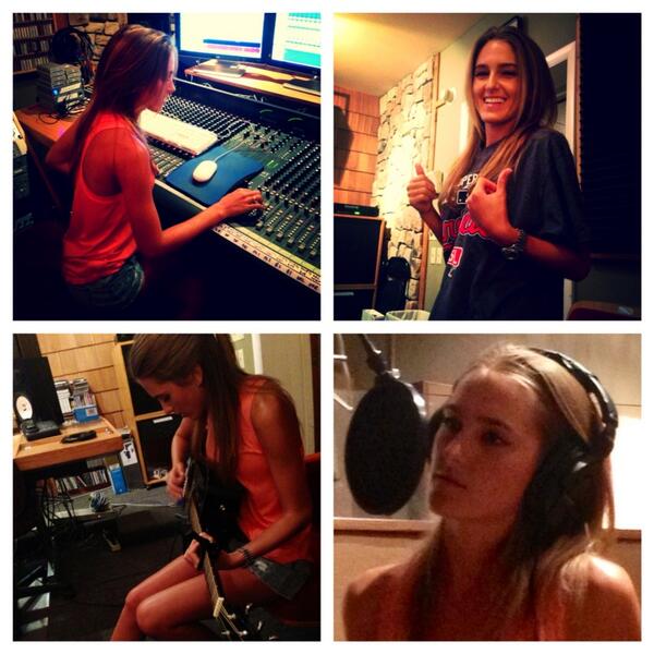 AlexandraB913's tweet image. Productive studio day!🎶😃🎤 #recording #creatingmusic