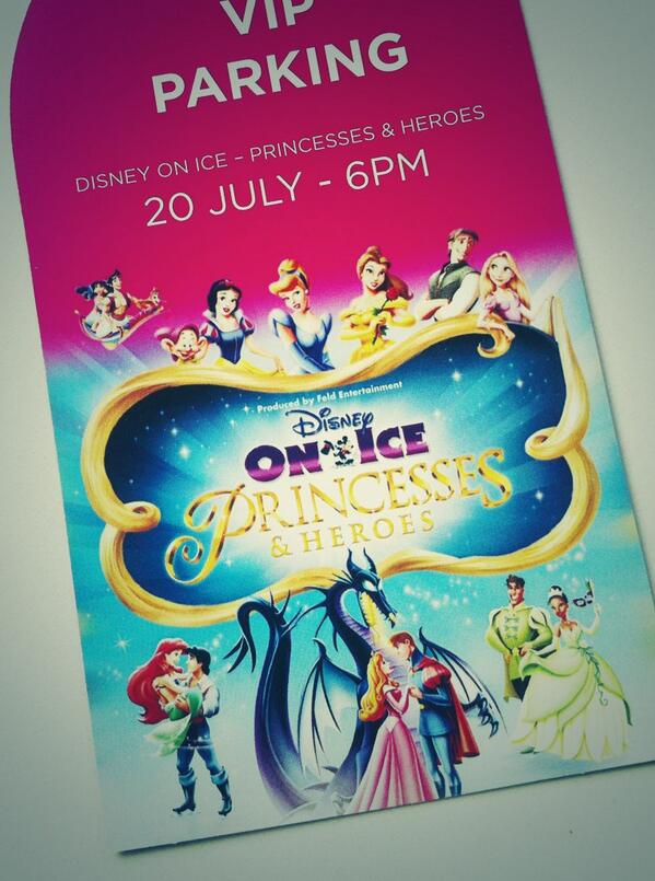 _RebeccaMarsh's tweet photo. Little bit excited for this tonight #bigkids @LiaTapper http://t.co/YjBV1PLkoS