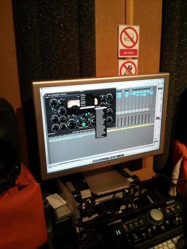 pandasounduk's tweet image. "@Jack2EXEL: Up and mixing down already this morning... #dnb #pandasound @pandasounduk http://t.co/PHzP0QXj9G" #shadowhills #wiredstudios