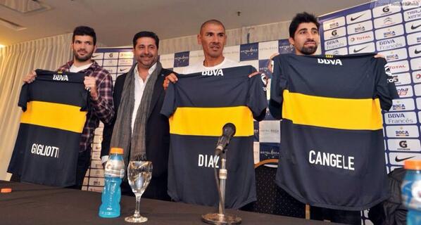 [Resim: BPmgg49CQAE05UP.jpg]