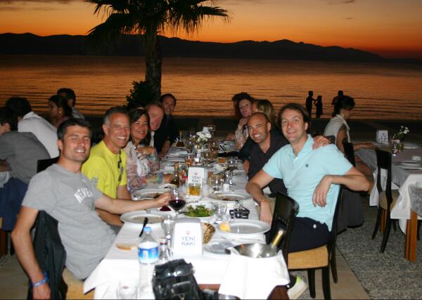 CesmeNet's tweet photo. Trying to decide where to eat in Cesme tonight? Take a look at our restaurant listings..
http://t.co/ThbLM9O658 http://t.co/5A3u4sJ1kC
