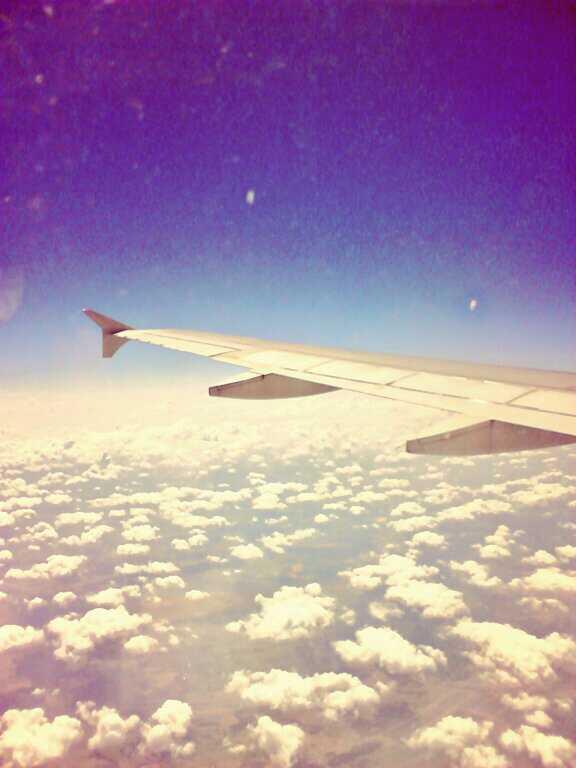 Engels_Blue's tweet image. Después de estar casi un mes fuera, de vuelta en casa. Los echaré de menos. Tengo al mejor hermano del mundo allí.