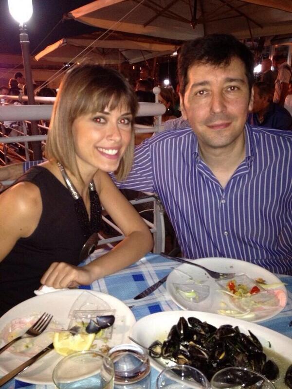 FatimaTrotta's tweet photo. 15/07/13
Aspettando @madeinsud_rai a cena con Enzo Fischetti. #fatimatrotta http://t.co/u0KyNw5now