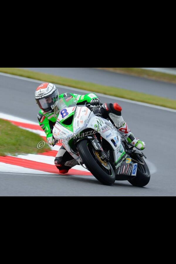 ANT8NELLIANDREA's tweet photo. @Kawasaki_Italia @shoeiitalia @RewinUK @Riders_Online @SIXSsport domani partenza dalla quarta piazza primo italiano✊ http://t.co/S5dGa9yGdv