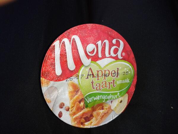 En ik heb ook eindelijk vakantie!! dat gaan we even vieren met mona!!