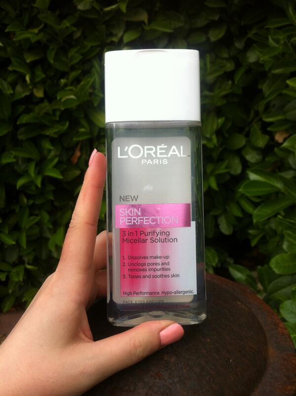 GeekToChicBlog's tweet photo. After a dupe for the Bioderma H2O? Look no further than @LOrealParisUK's Micellar solution. It's lovely. #bbloggers http://t.co/wIFlW8TVF1