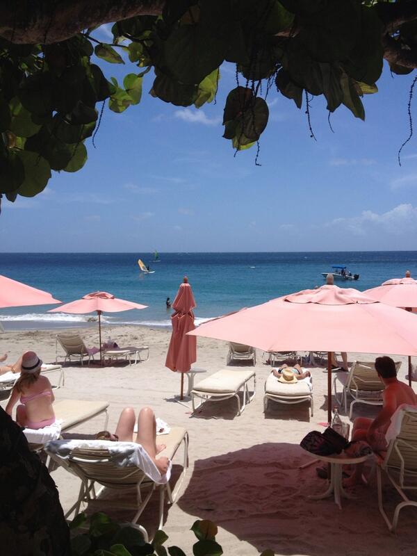 jenjenlee's tweet photo. @bodyholiday a slice of heaven #LifeIsGood http://t.co/RqZlMHWzn2