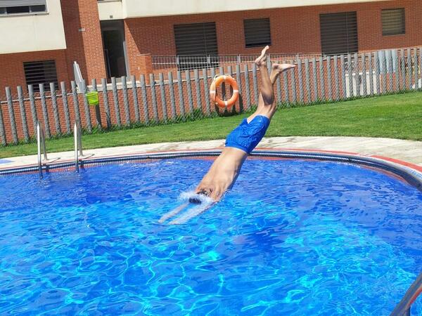 24Tense's tweet photo. De aki a los mundiales de natacion jjjjj http://t.co/ZVYTkOCIWs