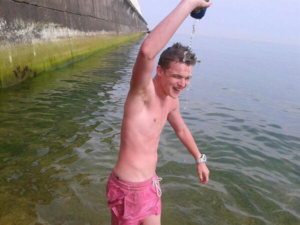 BeachGays's tweet photo. @AshleyjLangley http://t.co/VtBJ2xmFgv