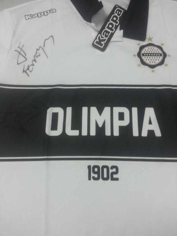 La camiseta de Juan Carlos Ferreyra será tuya si compartìs la foto con tus amigos:  facebook.com/Futbol780