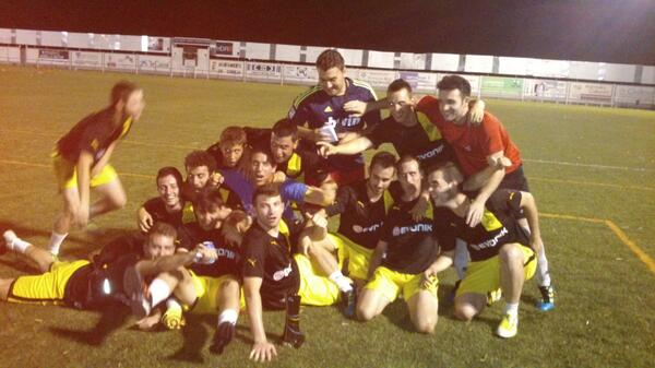 diego1985rey's tweet photo. Campeones http://t.co/NirRuAS2qt