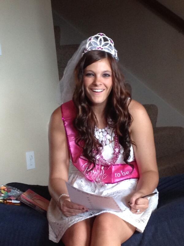 BCSchindler's tweet photo. Bachelorette time!!! http://t.co/CObJRjKuYo