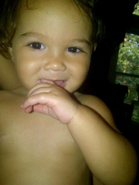 JbearJenna's tweet photo. She loves the camera lol #cutiepatootie http://t.co/rKnQD3Ok4V