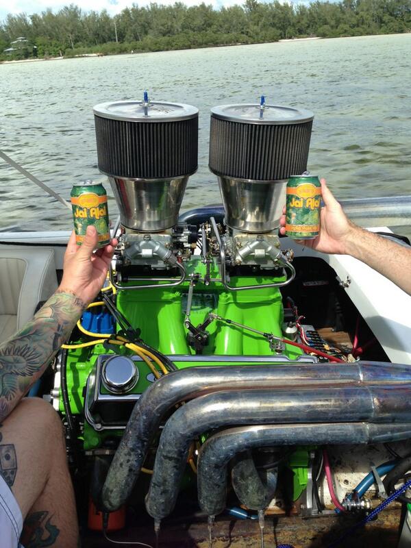 ExtraMediumBrew's tweet photo. @matta_jjtaylor nice Fish!- but we caught 500 horses at Longboat Key Sandbar with Jai Lai cans for bait!! http://t.co/cIzbe2RAle