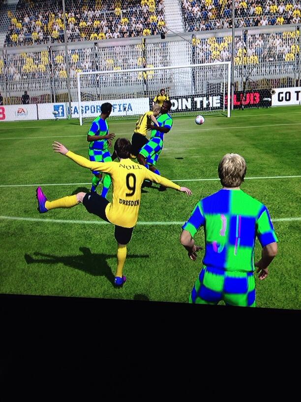 BPpkxKRCYAATGjQ.jpg:large