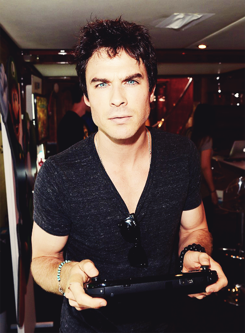 SmoldyIsMy's tweet photo. QUERO MERGULHA NESSE OCEANO AZUL, QUE SÃO OS SEUS OLHOS! TE AMO DEMAIS!  ♥ http://t.co/o4UCOYade4