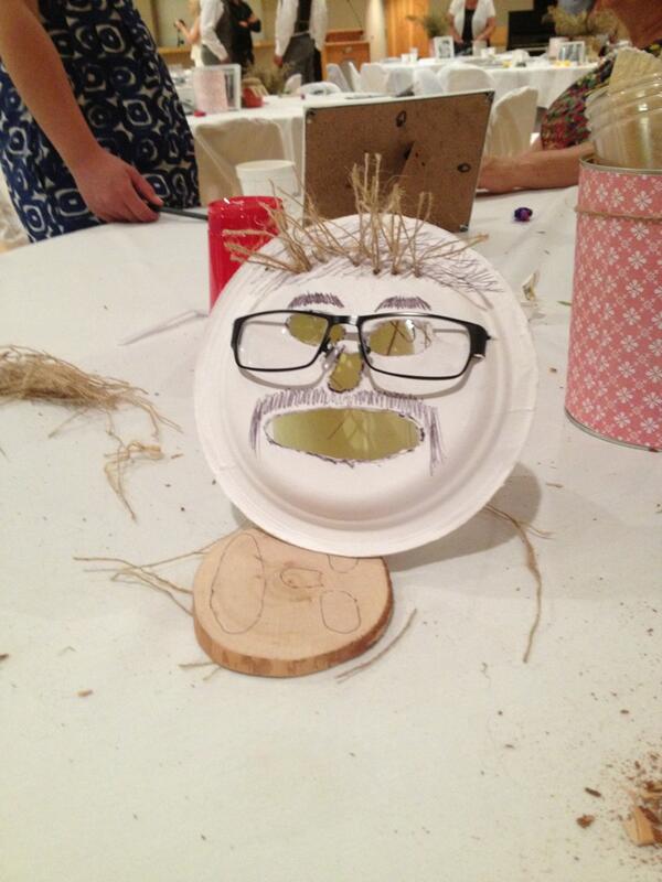 Matt_Neufeld's tweet photo. #tjpeterswedding http://t.co/woFtqUct5W