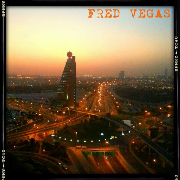 fredvegas666's tweet photo. Couldn't really sleep much last night, but at least I got to enjoy a wonderful sun rise... Dubai 5:30am http://t.co/mltR0slL7T